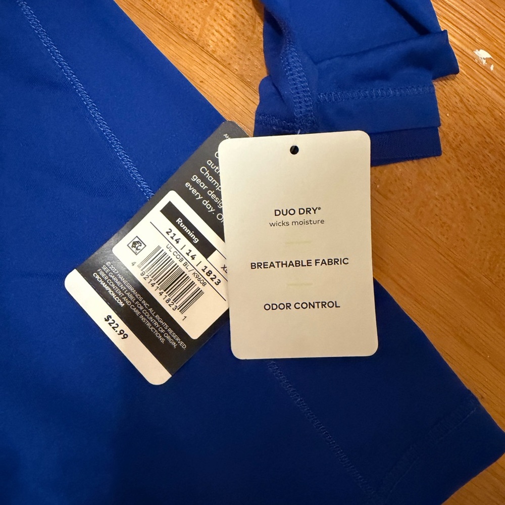 NWT Women’s athletic long sleeve - Picture 2 of 5